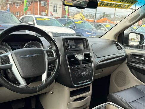 Used 2012 Chrysler Town & Country Touring w/ Entertainment Group #1 image 16