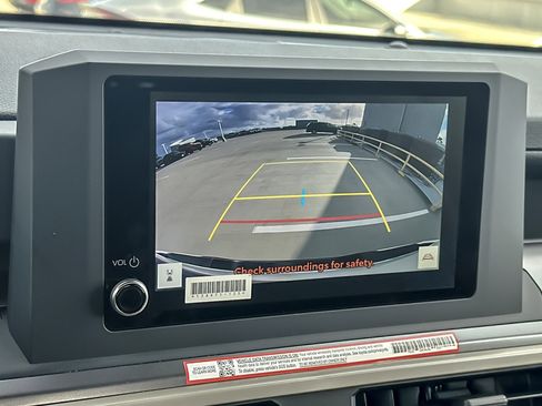 Certified 2025 Toyota Tacoma SR5 image 17