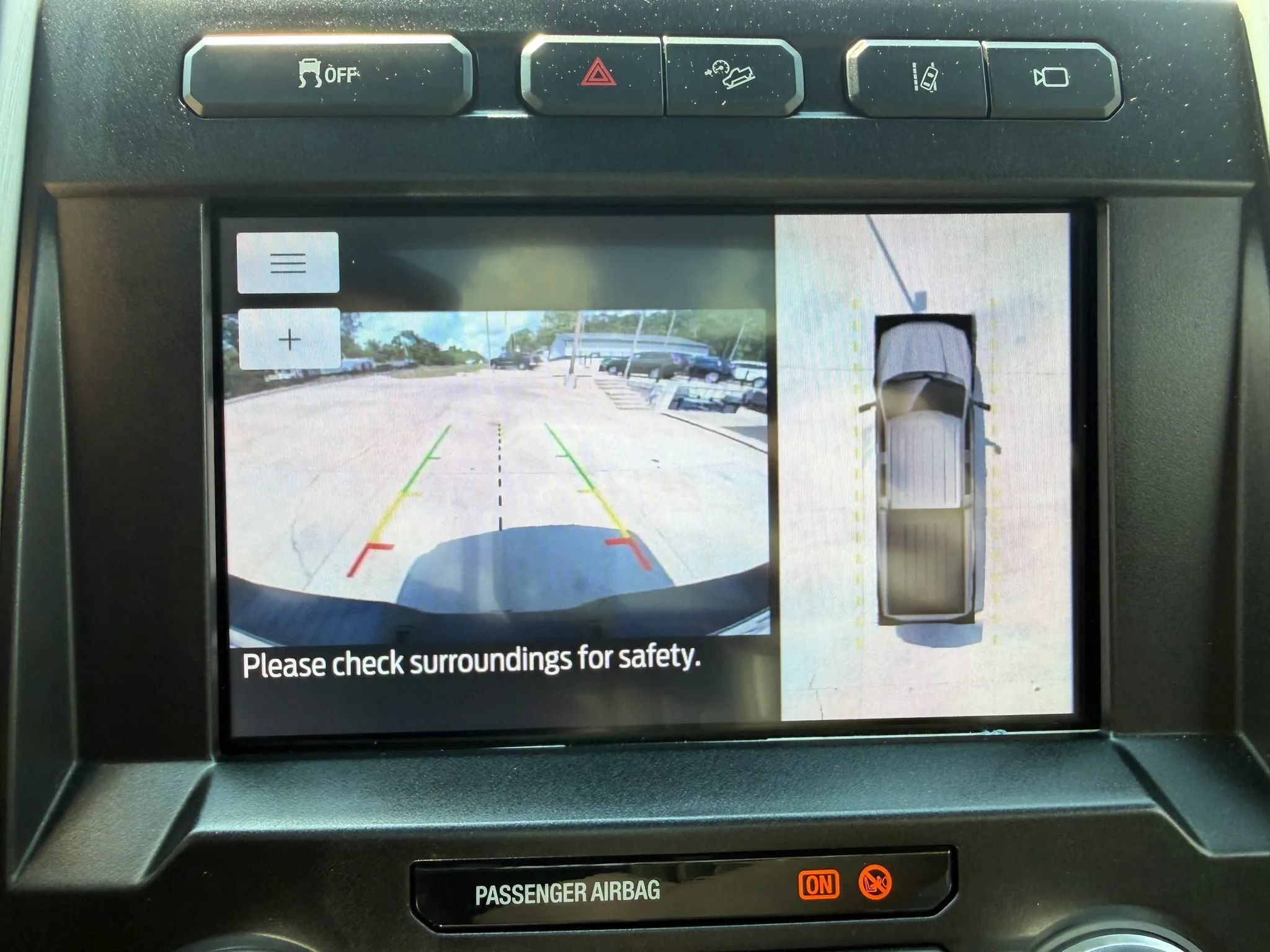 Used 2020 Ford F350 Platinum w/ FX4 Off-Road Package AWD/4WD image 26