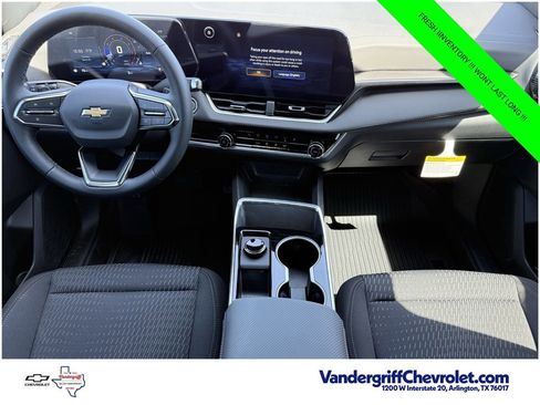 New 2026 Chevrolet Equinox LT w/ Safety and Technology Package FWD image 10