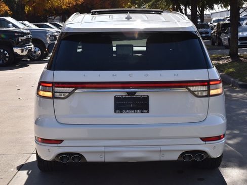 Used 2022 Lincoln Aviator Reserve w/ Equipment Group 201A image 9