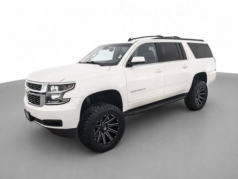 Used 2015 Chevrolet Suburban LT AWD/4WD image 9