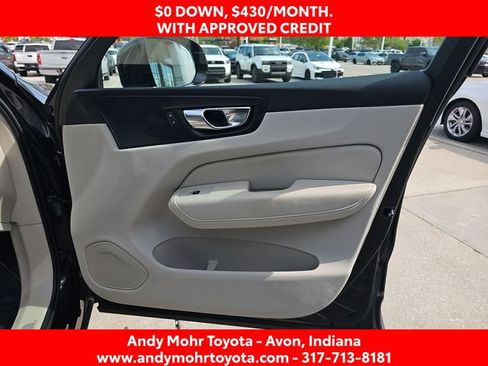 Used 2022 Volvo XC60 B5 Momentum w/ Climate Package AWD/4WD image 38