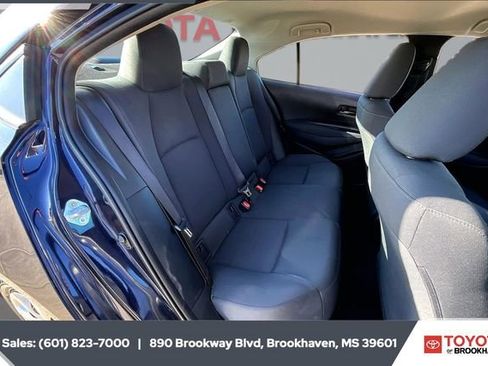 Used 2024 Toyota Corolla LE image 20