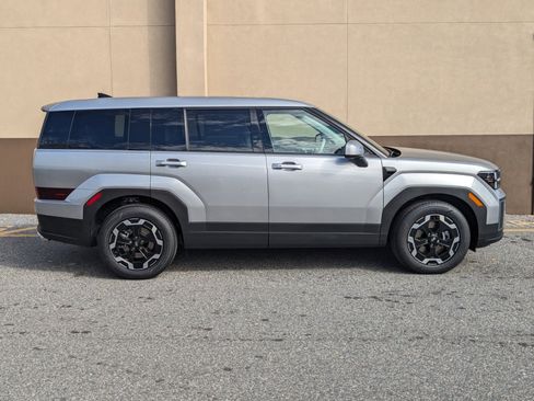 New 2026 Hyundai Santa Fe SE image 3