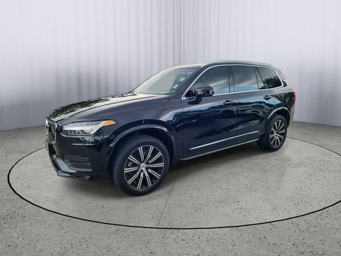 Used 2023 Volvo XC90 B5 Core AWD/4WD image 5