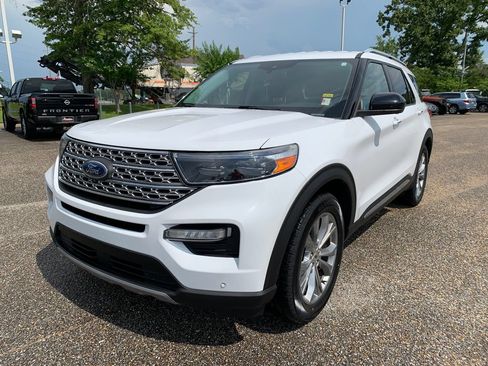 Used 2022 Ford Explorer Limited RWD image 5