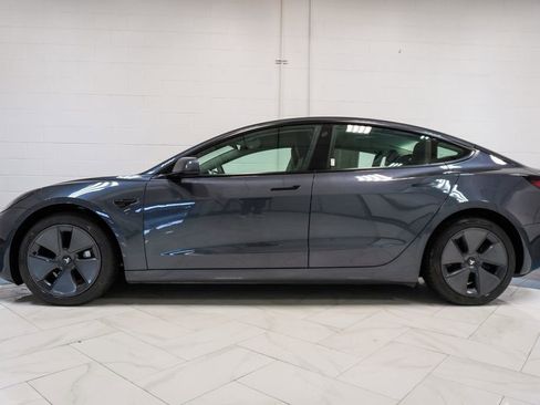 Used 2023 Tesla Model 3 Standard Range image 30