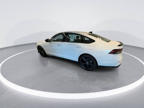 Used 2023 Honda Accord Sport image 5