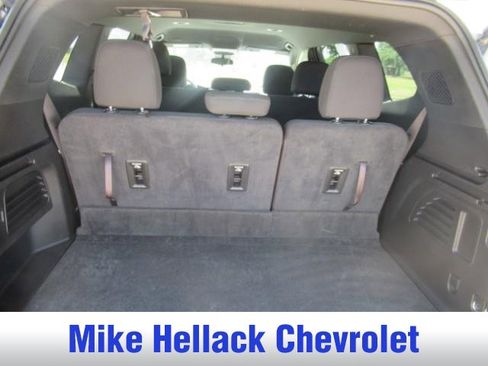 Used 2025 GMC Acadia Elevation FWD image 15