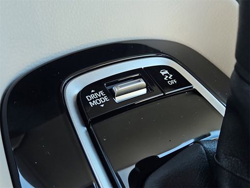 New 2026 Toyota Corolla SE image 10