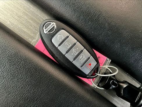 Used 2018 Nissan Murano Platinum image 12