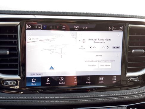 New 2027 Chrysler Pacifica Limited w/ Trailer Tow Group FWD image 18