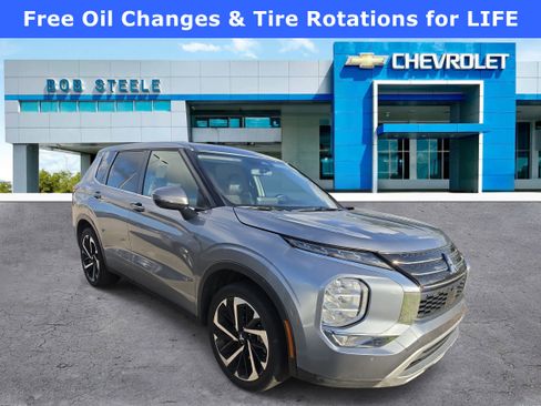 Used 2024 Mitsubishi Outlander SE FWD image 1