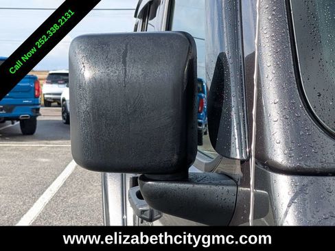 Used 2020 Jeep Wrangler Unlimited Sahara image 11