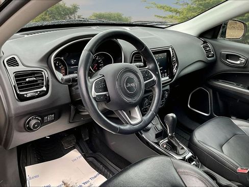 Used 2019 Jeep Compass Limited AWD/4WD image 13