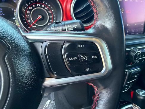Used 2018 Jeep Wrangler Unlimited Rubicon AWD/4WD image 28