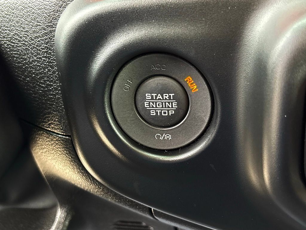 Used 2022 Jeep Wrangler Unlimited Rubicon AWD/4WD image 20