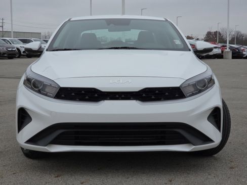 Used 2023 Kia Forte LXS w/ LXS Technology Package image 12