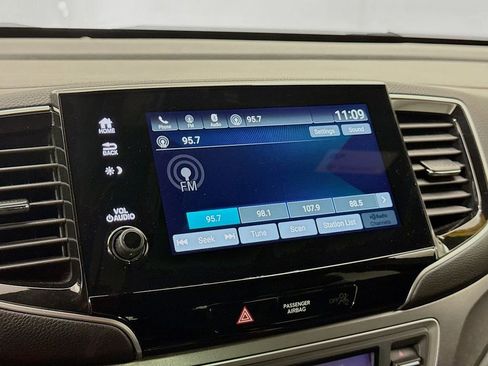 Used 2022 Honda Pilot Sport image 14