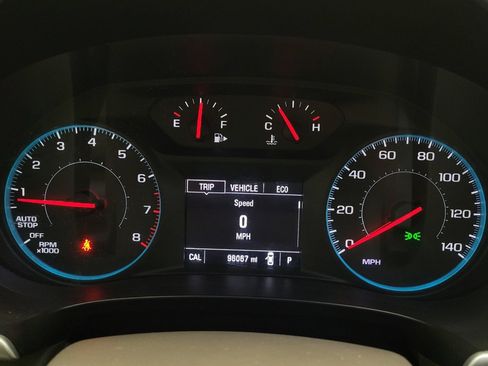Used 2018 Chevrolet Malibu LS FWD image 23