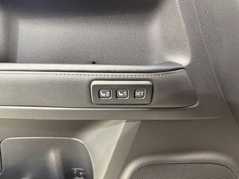 Used 2023 Toyota 4Runner Limited image 12