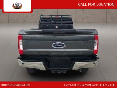 Used 2018 Ford F250 XLT w/ XLT Value Package image 5