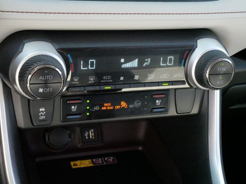 Used 2024 Toyota RAV4 Limited w/ Advanced Technology Package image 23