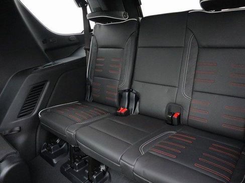 New 2025 GMC Yukon AT4 Ultimate image 17