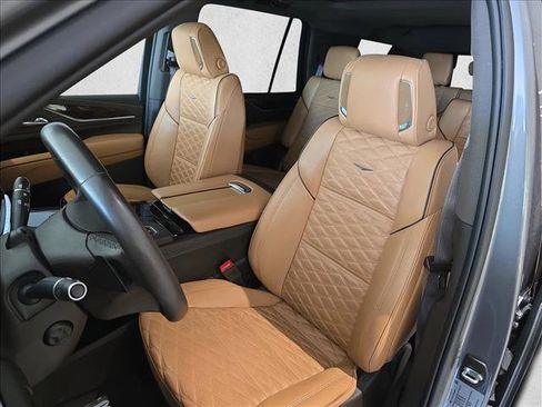 Used 2022 Cadillac Escalade Sport w/ Touring Package image 16