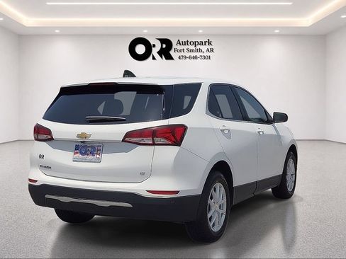 Used 2023 Chevrolet Equinox LT w/ LPO, Floor Liner Package FWD image 5