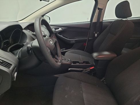 Used 2016 Ford Focus SE FWD image 17