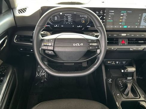 Used 2025 Kia K4 EX FWD image 15