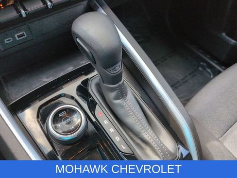 Certified 2023 Chevrolet Colorado Trail Boss w/ Technology Package AWD/4WD image 17