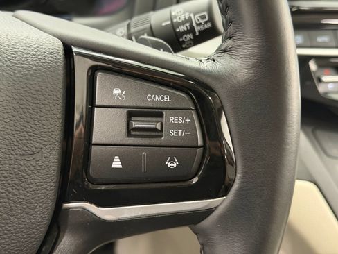 Used 2025 Honda Odyssey EX-L image 15