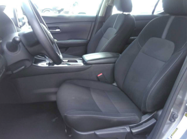 Used 2024 Nissan Sentra SV FWD image 10