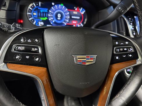 Used 2017 Cadillac Escalade Premium Luxury AWD/4WD image 18