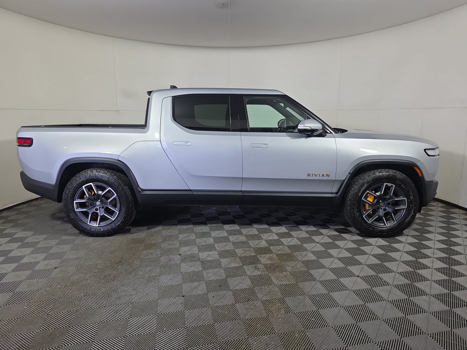 Used 2023 Rivian R1T Adventure Quad AWD/4WD image 6