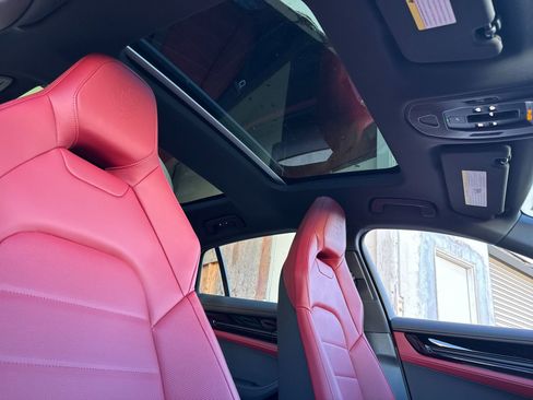 New 2026 Porsche Panamera 4 image 18