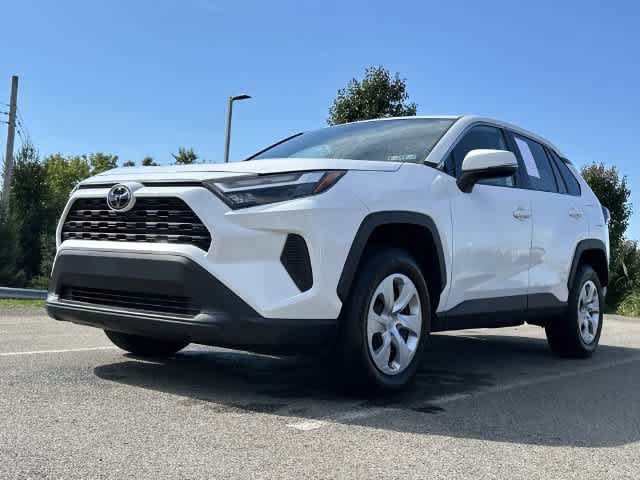 Used 2023 Toyota RAV4 LE AWD/4WD image 27