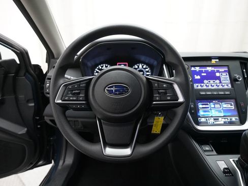Used 2024 Subaru Outback 2.5i image 4
