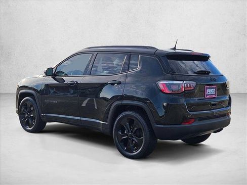 Used 2019 Jeep Compass Latitude FWD image 7