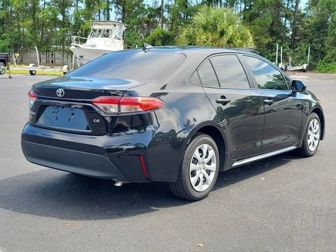Used 2026 Toyota Corolla LE FWD image 6