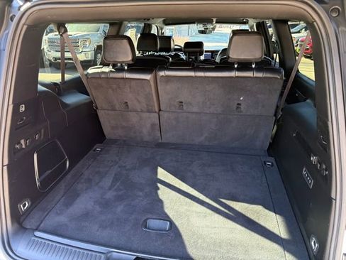 Used 2024 Jeep Wagoneer L Series II w/ Flexible Seating Group AWD/4WD image 25