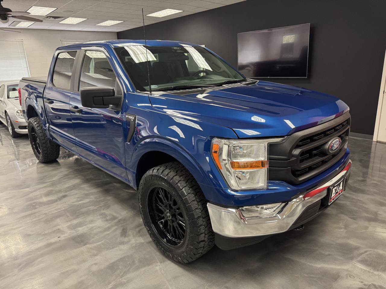 Used 2022 Ford F150 XL w/ Equipment Group 101A High AWD/4WD image 5