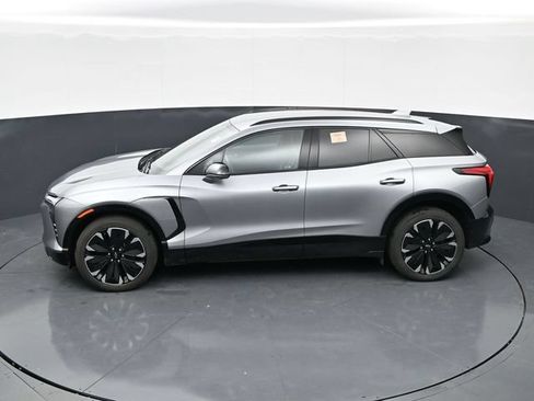 Used 2024 Chevrolet Blazer EV RS AWD/4WD image 32