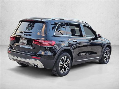 Used 2025 Mercedes-Benz GLB 250 image 5