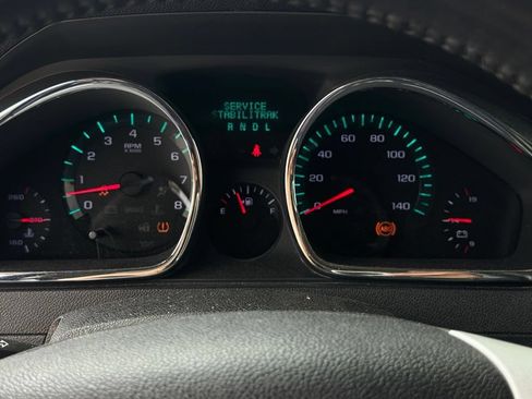 Used 2011 Chevrolet Traverse LT w/ Personal Connectivity Package AWD/4WD image 24