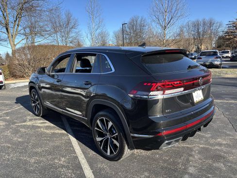 New 2026 Volkswagen Atlas Cross Sport SEL Premium R-Line image 5