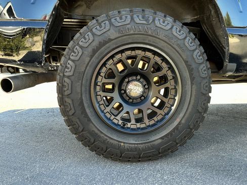 Used 2023 Ford F150 Lariat w/ Equipment Group 502A High image 6